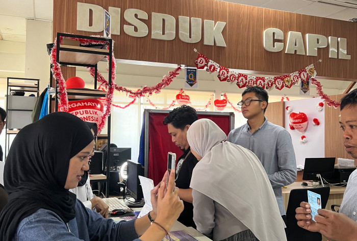 Aktiivitas Mahasiswa PPL Manajemen Dakwah di Mall Pelayanan Publik Gowa 